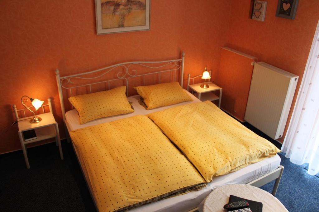 Moselromantik-Hotel Zum Loewen Ediger-Eller Oda fotoğraf