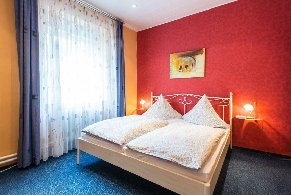 Moselromantik-Hotel Zum Loewen Ediger-Eller Dış mekan fotoğraf